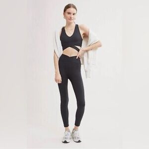 Bandier CORSO CROSSOVER LEGGING